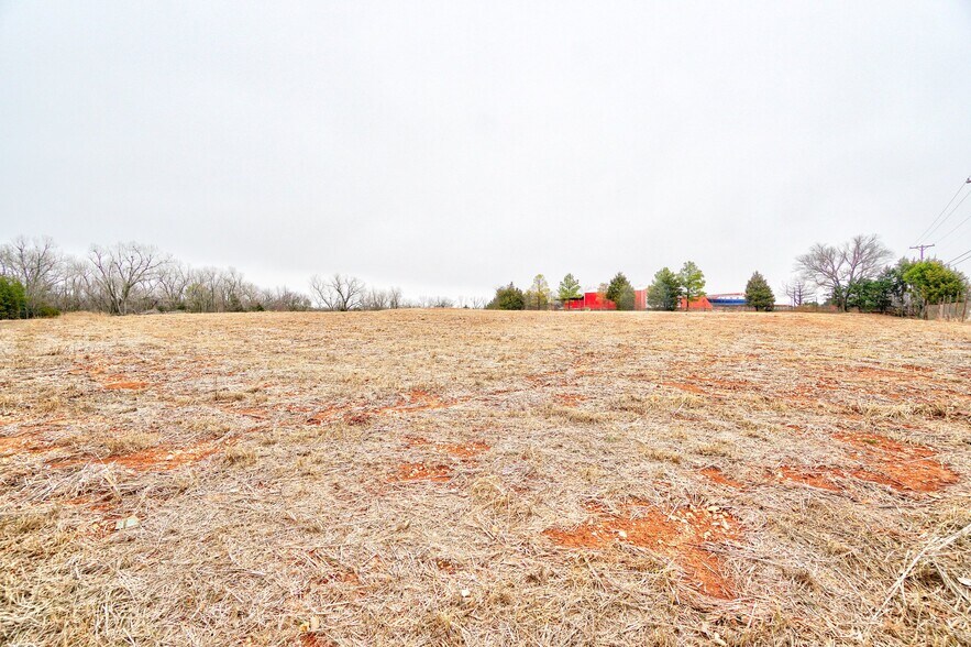 More Photos Of SE/c of SE 36th & Douglas Blvd, Oklahoma City Land For Lease