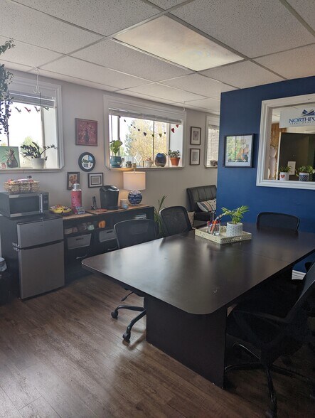 More Photos Of 1100 W Littleton Blvd, Littleton Loft Creative Space For Lease