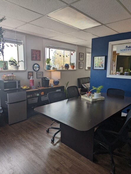 More Photos Of 1100 W Littleton Blvd, Littleton Loft Creative Space For Sale