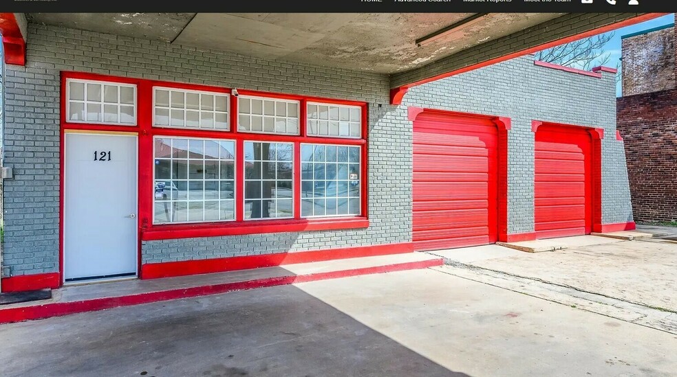 More Photos Of 121 N Main St, Belton General Retail For Sale