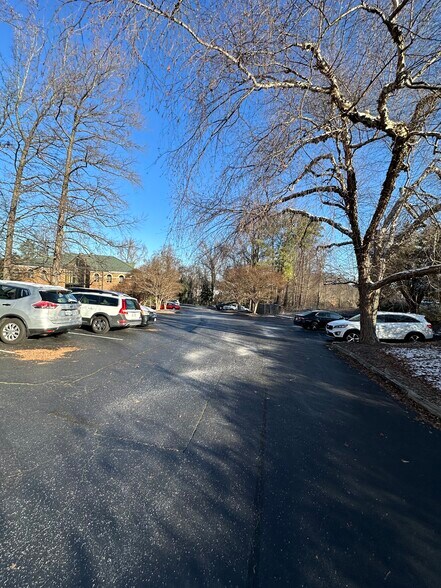 More Photos Of 4801 Hermitage Rd, Richmond Office For Lease