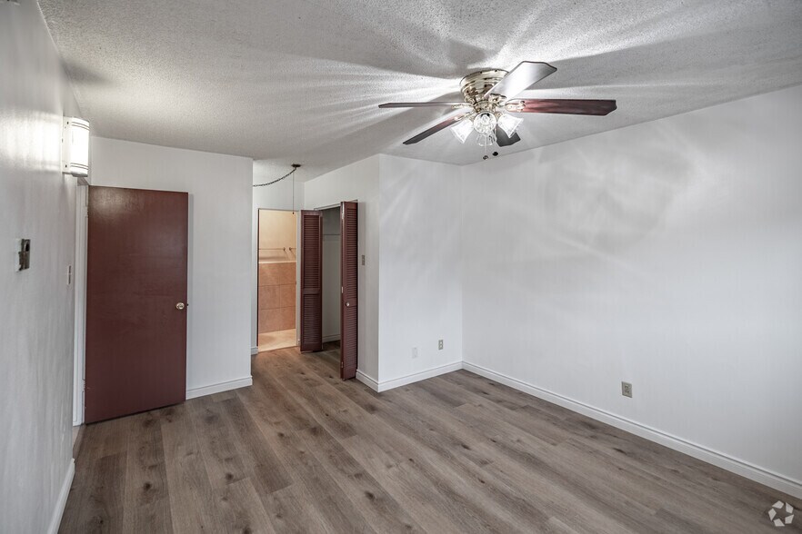 More Photos Of 6851 Dale St, Buena Park Apartments For Sale