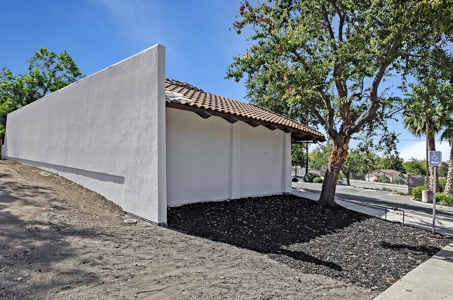 More Photos Of 190 Washington Blvd, Fremont Freestanding For Lease