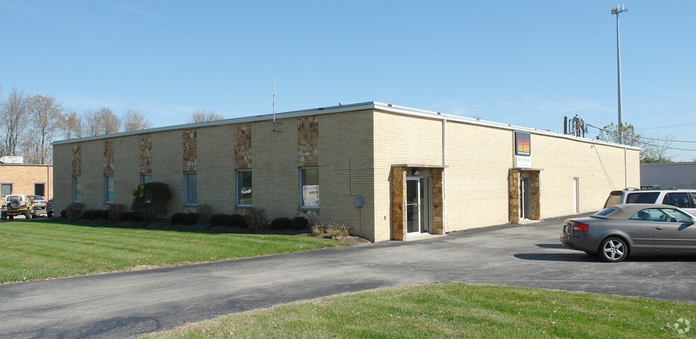 More Photos Of 130-138 Westpark Rd, Centerville Warehouse For Lease