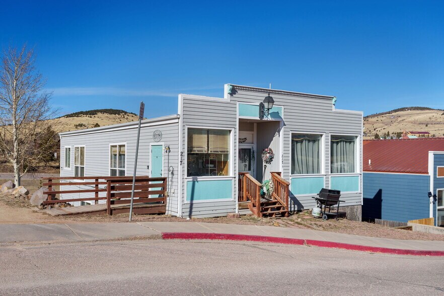 Primary Photo Of 217 W Masonic Ave, Cripple Creek Apartments For Sale