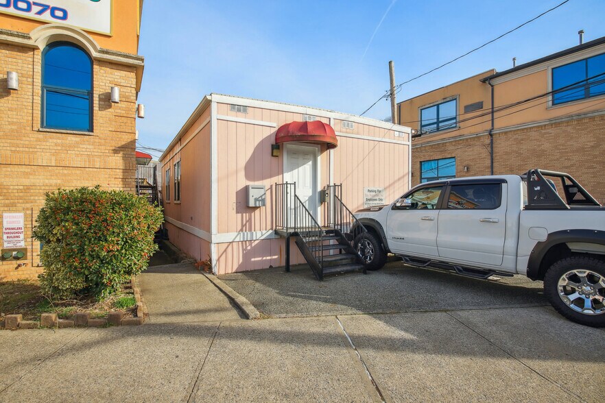 More Photos Of 343 Sand Ln, Staten Island Daycare Center For Sale