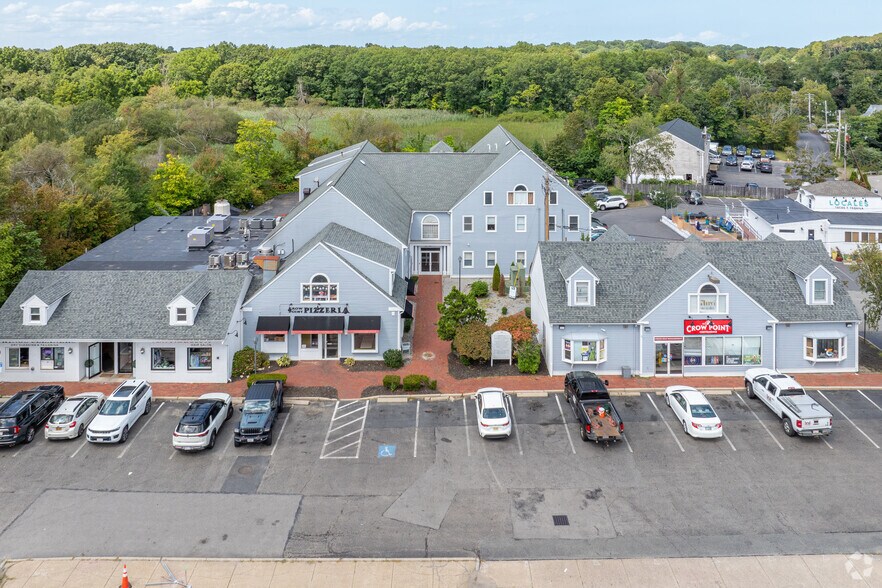 More Photos Of 185 Lincoln St, Hingham Storefront For Sale