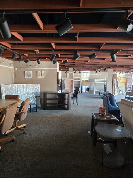 More Photos Of 230 Factory St, Watertown Warehouse For Sale