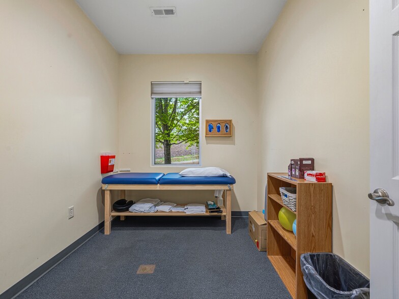 More Photos Of 149 New Leicester Hwy, Asheville Office For Sale