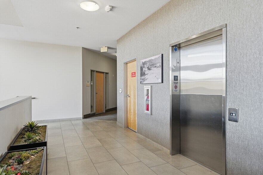 More Photos Of 44274 George Cushman Ct, Temecula Medical For Lease