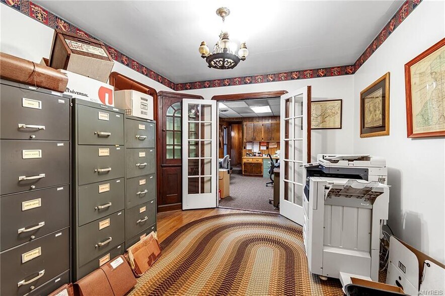 More Photos Of 427 Pine st, Lockport Flex For Sale