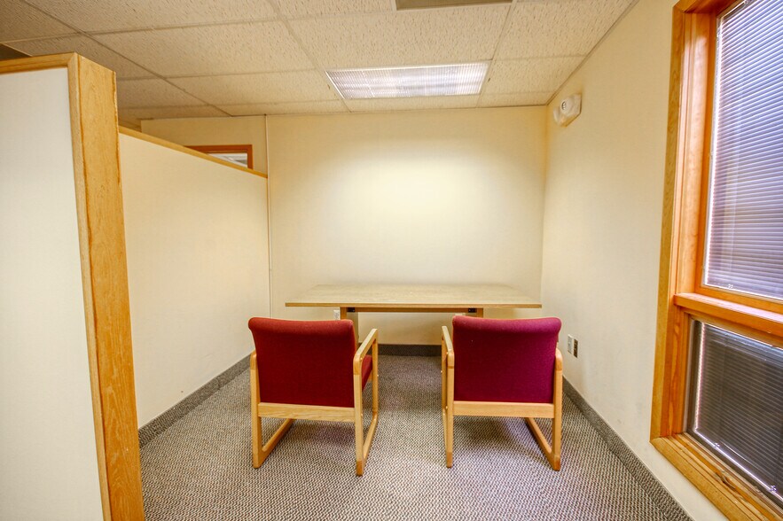 More Photos Of 509 Stillwells Corner Rd, Freehold Medical For Lease