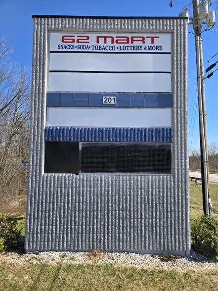More Photos Of 201 Corporate Dr, Elizabethtown General Retail For Sale