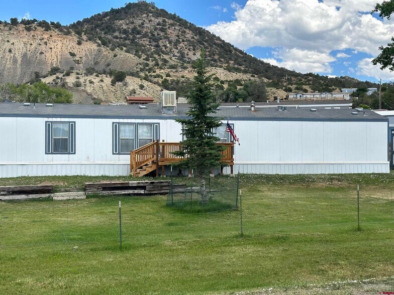 More Photos Of 945 Hwy 92, Crawford Trailer Camper Park For Sale
