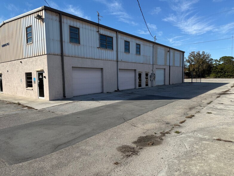More Photos Of 174 Rich St, Venice Warehouse For Lease