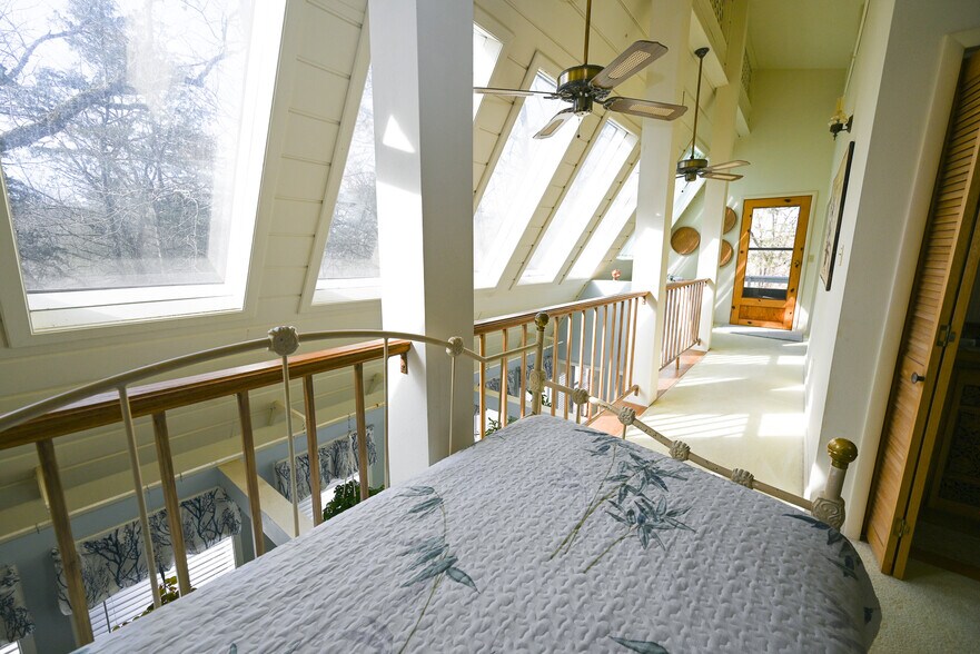 More Photos Of 2759 County Road 411, Berryville Hotel For Sale
