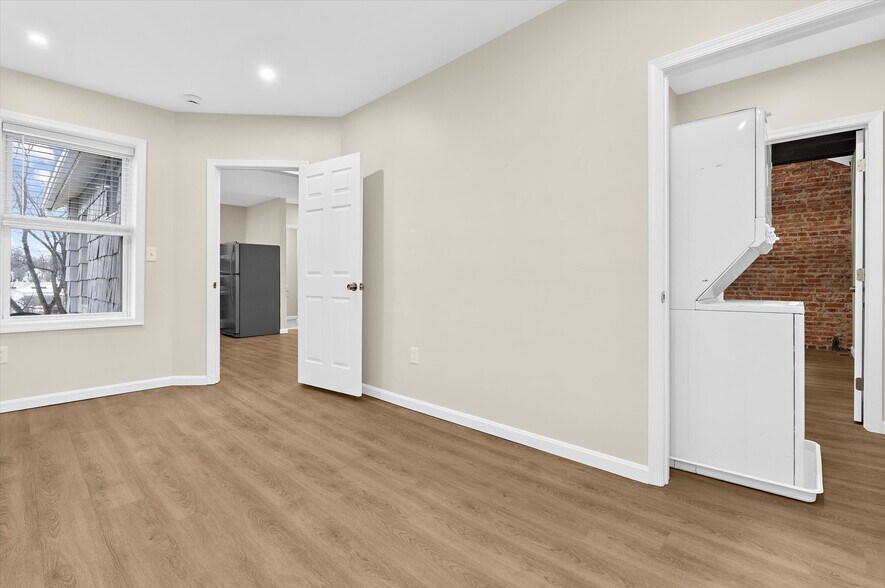 More Photos Of 38 Bloomsbury Ave, Catonsville General Retail For Lease