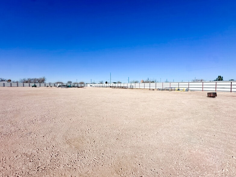 More Photos Of 604 Collins ave, Midland Warehouse For Sale