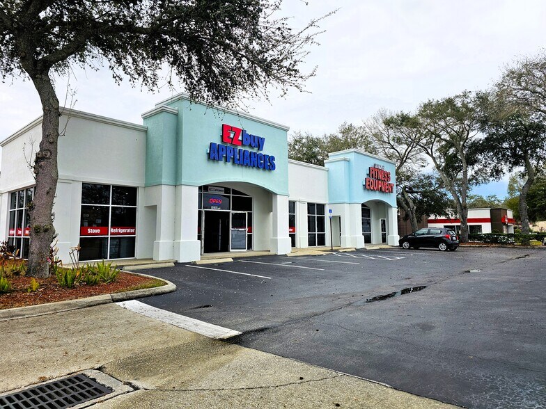 More Photos Of 10290 Philips Hwy, Jacksonville Freestanding For Lease