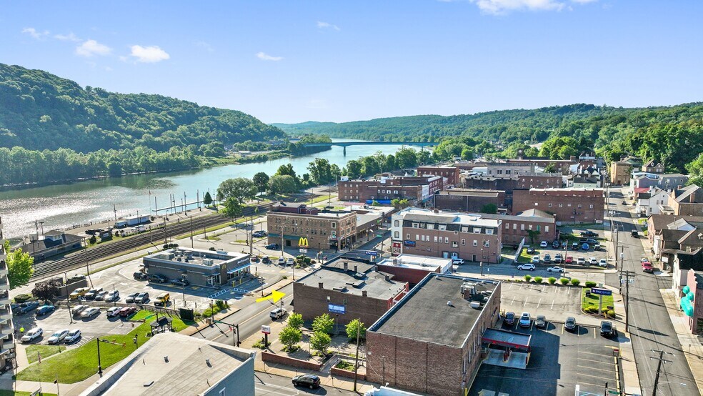 More Photos Of 314-316 W Main St, Monongahela Storefront Retail Office For Sale