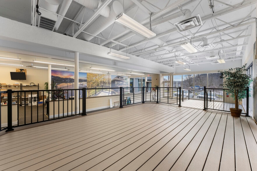 More Photos Of 3150 Washington Rd, McMurray Storefront Retail Office For Lease