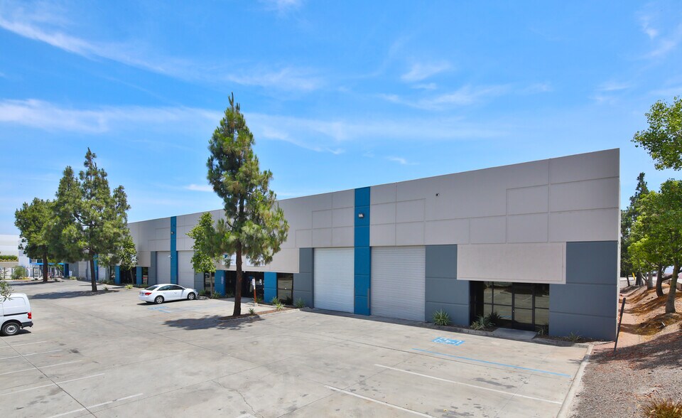 More Photos Of 2375 Michael Faraday Dr, San Diego Unknown For Lease