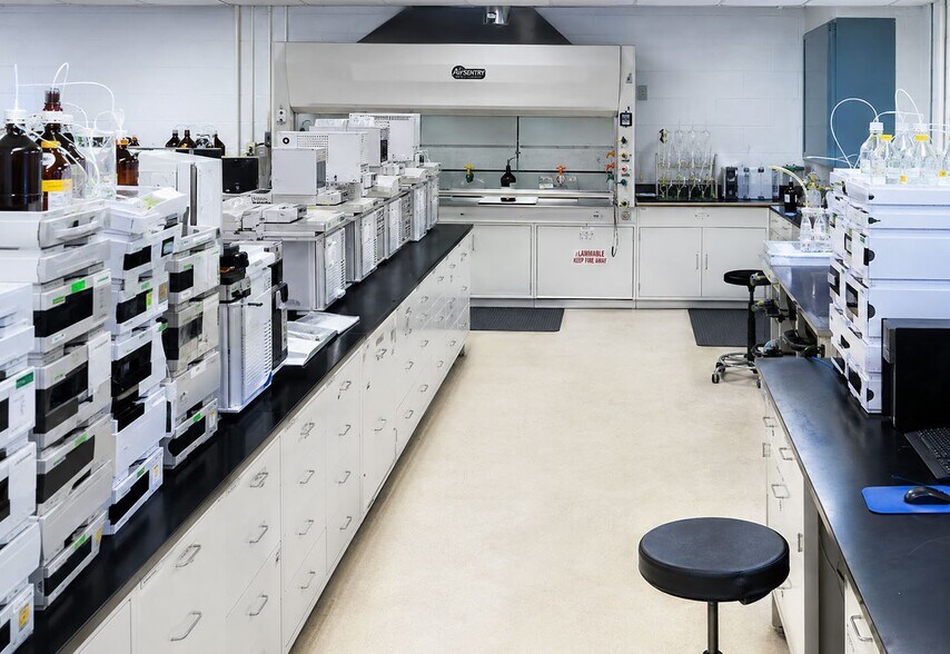 More Photos Of 12650 U.S. 43 Hwy, Axis Manufacturing For Sale