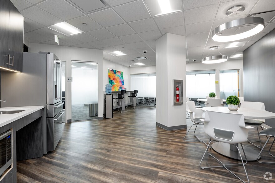 More Photos Of 1 Tower Center Blvd, East Brunswick Coworking Space