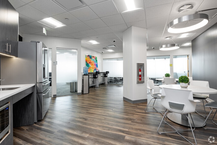 More Photos Of 1 Tower Center Blvd, East Brunswick Coworking Space