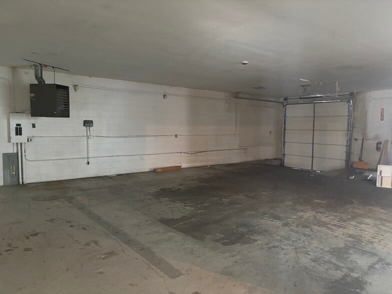 More Photos Of 4141 W Chinden Blvd, Garden City Freestanding For Lease