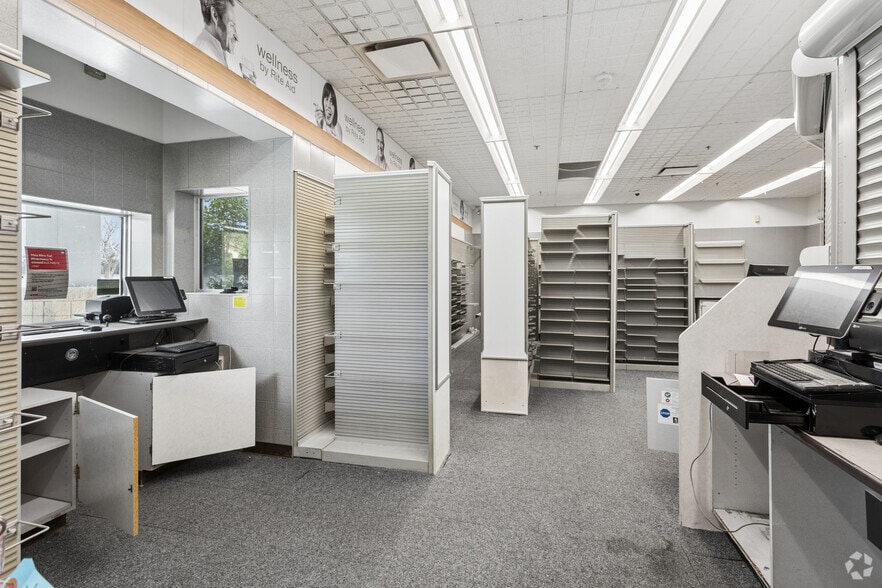 More Photos Of , Morgan Hill General Retail For Sale