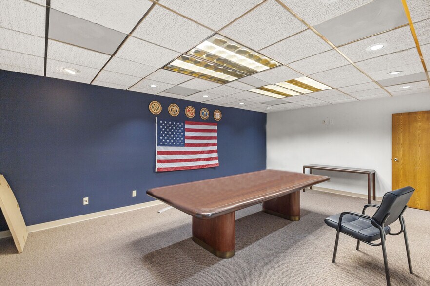 More Photos Of 4341 S Westnedge Ave, Kalamazoo Office For Lease