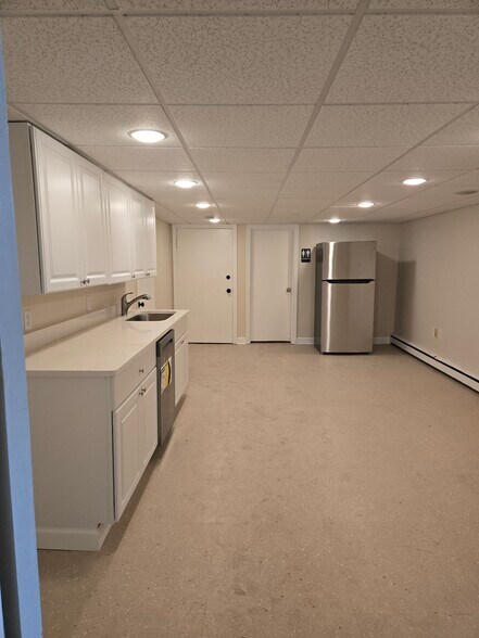 More Photos Of 104 Linwood Ave, Buffalo Funeral Home For Lease
