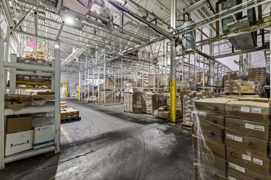 More Photos Of 1601 E 4th Ave, El Paso Industrial For Sale