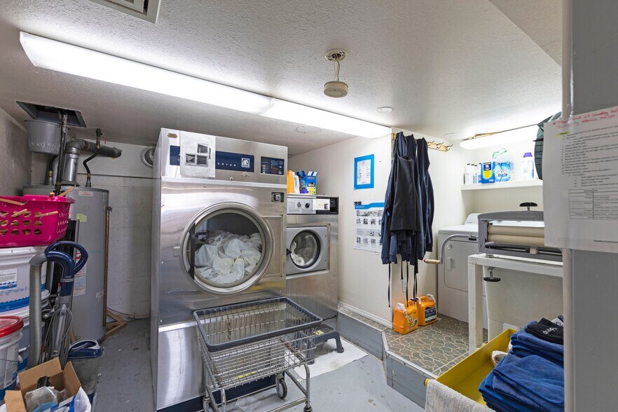 More Photos Of 49825 US Highway 93, Polson Hotel For Sale