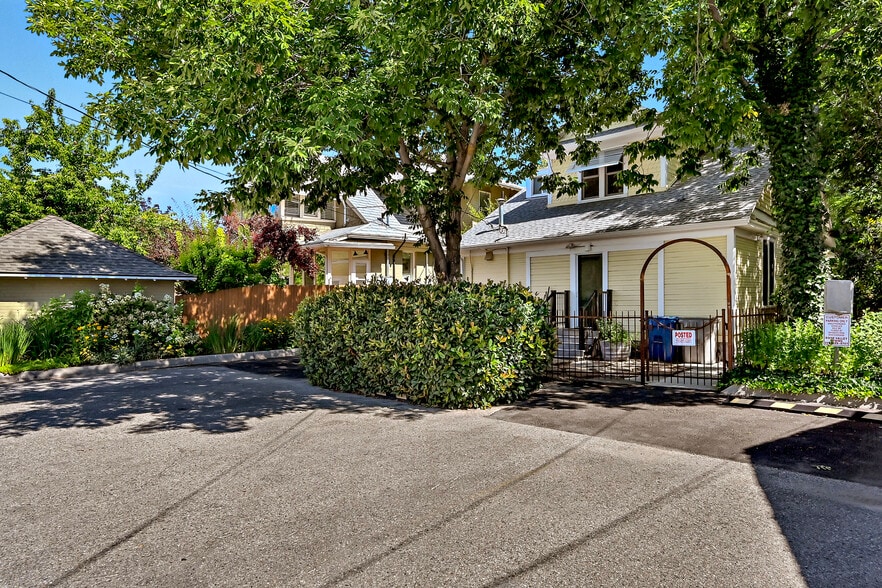 More Photos Of 1517 W Jefferson St, Boise Office For Sale
