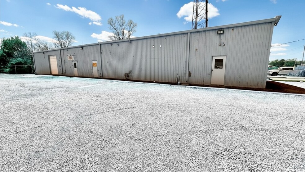 More Photos Of 1814 E 4th St, Lima Warehouse For Sale