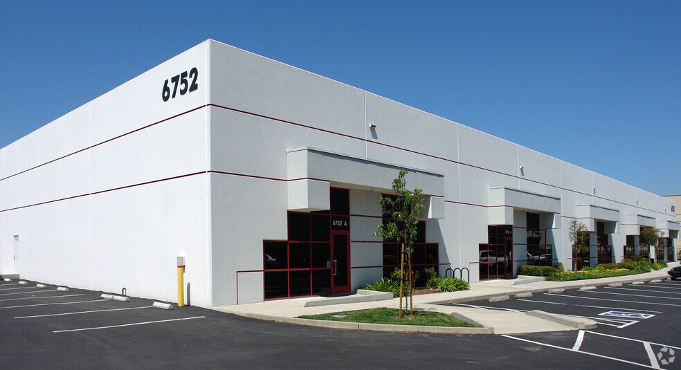 More Photos Of 6764 Preston Ave, Livermore Unknown For Lease