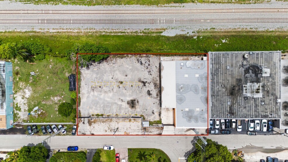 More Photos Of 1636 NE 12th Ter, Fort Lauderdale Manufacturing For Lease