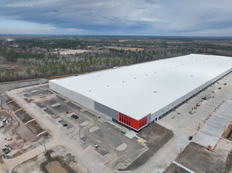 More Photos Of 1338 Interstate Centre Blvd, Ellabell Unknown For Lease