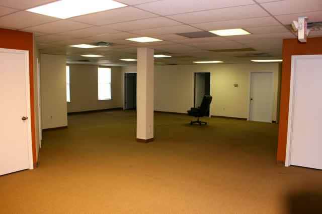 More Photos Of 821-901 W Park Ave, Ocean Storefront Retail Office For Lease