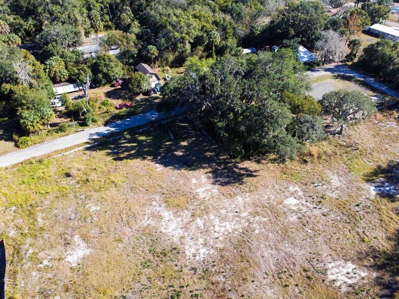 More Photos Of 122 Louis Broer Rd, East Palatka Land For Lease