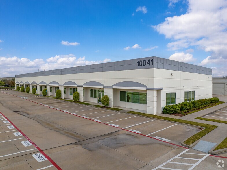 More Photos Of 15120 Northwest Fwy, Houston Unknown For Lease