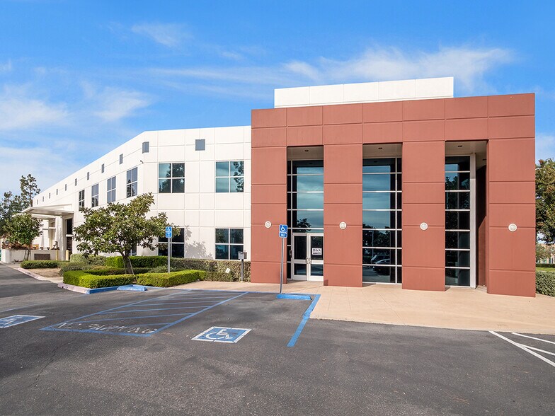Primary Photo Of 8900 Research Dr, Irvine Research And Development For Lease