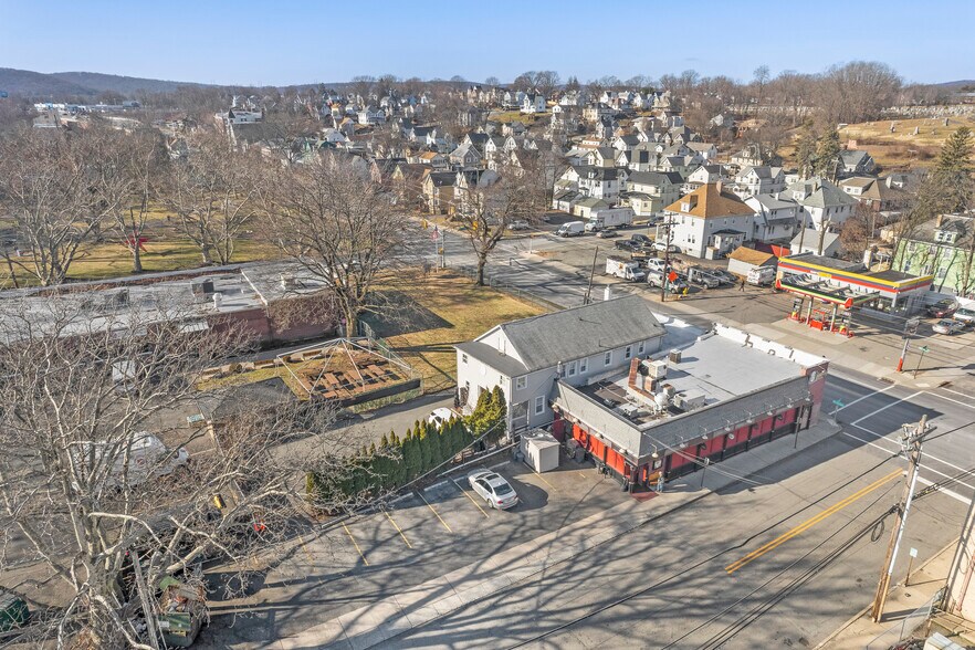 More Photos Of 62-64 E Mcfarlan St, Dover Restaurant For Sale