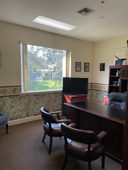 More Photos Of 8830 S Tamiami Trl, Sarasota Office For Lease