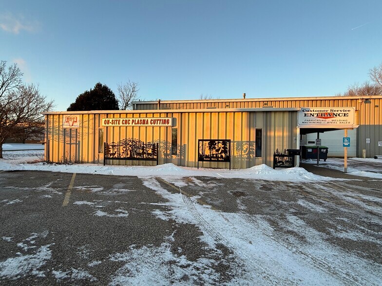 More Photos Of 600 25th Ave N, Wisconsin Rapids Industrial For Sale