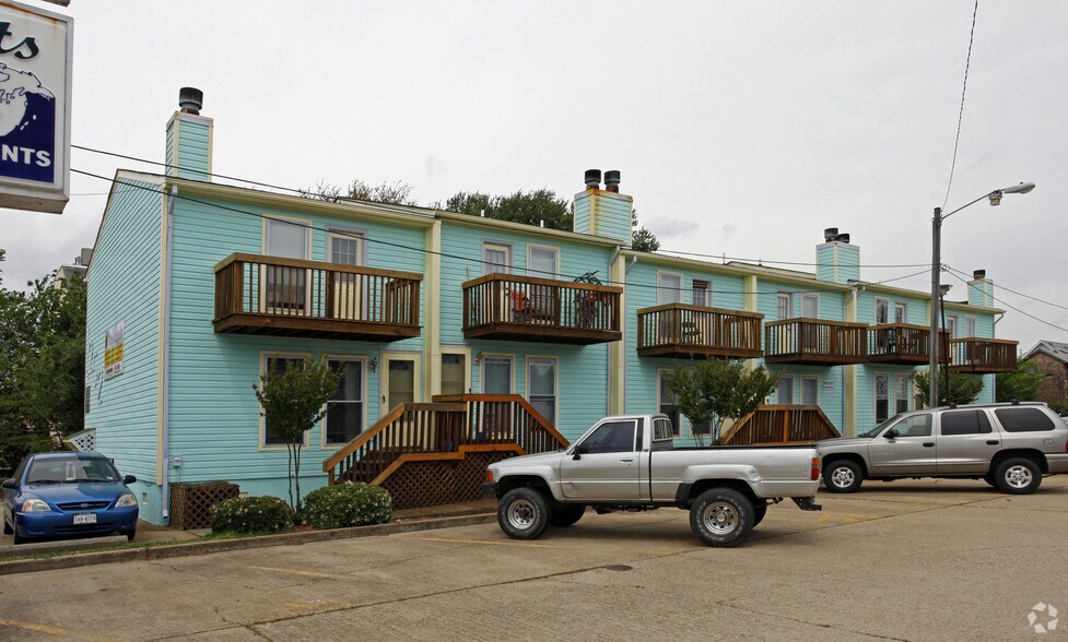 More Photos Of 1240 W Ocean View Ave, Norfolk Apartments For Sale