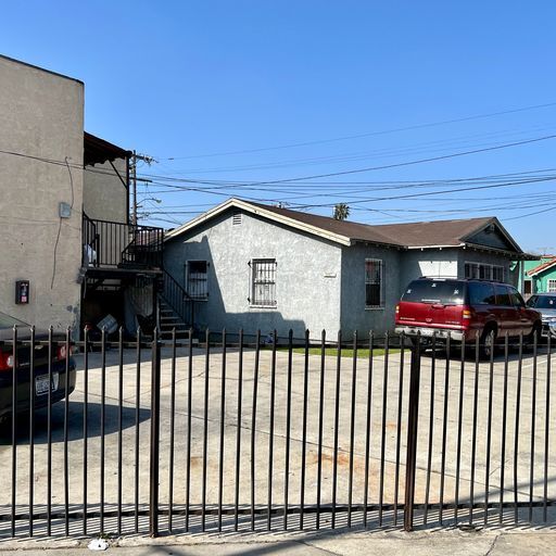 More Photos Of 10007 S San Pedro St, Los Angeles Apartments For Lease
