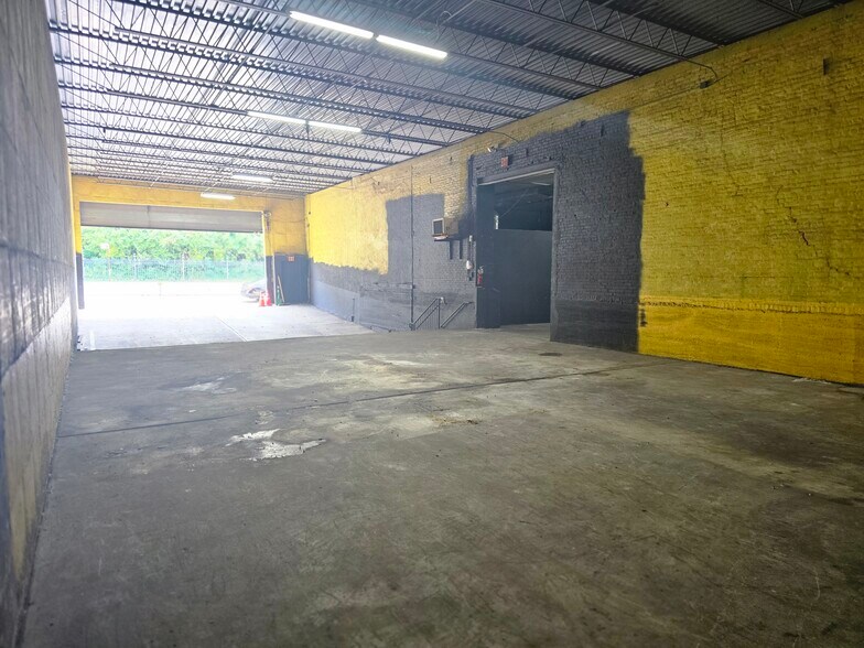 More Photos Of 439 20th St, Brooklyn Warehouse For Lease